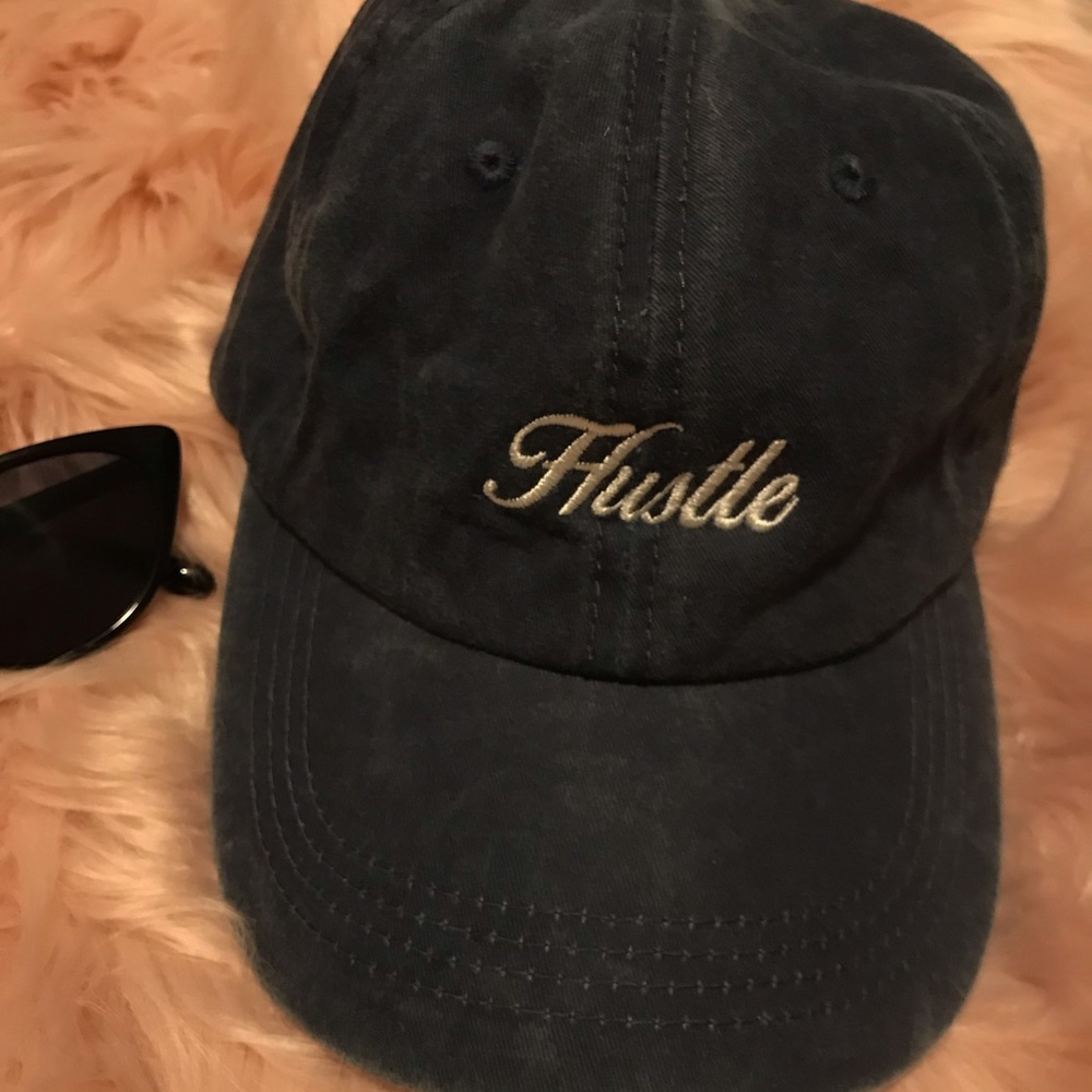 Hustle Hat - Picture 3 of 3